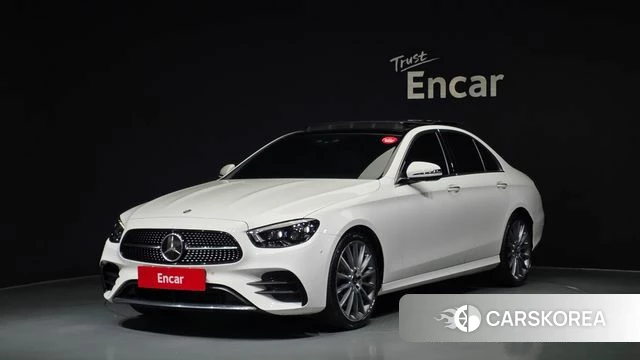 Mercedes-Benz E-Class W213 2022 Белый из Кореи