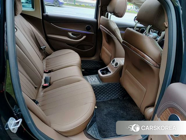 Mercedes-Benz E-class PHEV 2023 Черный из Китая