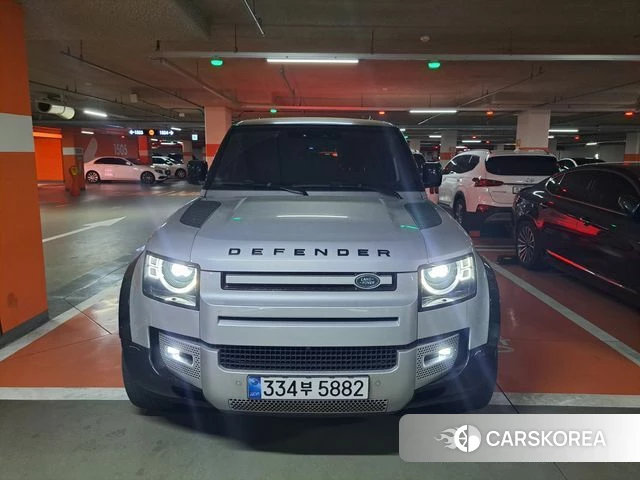 Land Rover Defender (L663) 2020 Серебряный из Кореи
