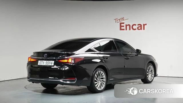 Lexus ES300h 7th generation 2019 Черный из Кореи
