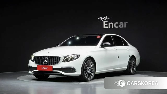 Mercedes-Benz E-Class W213 2020 Белый из Кореи