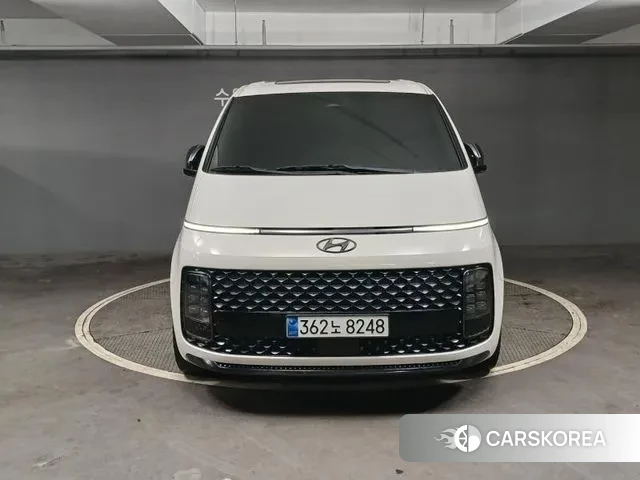 Hyundai Staria 2021 Белый из Кореи