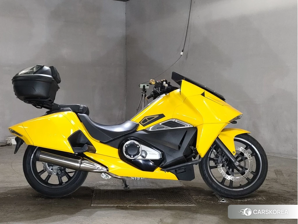 Проданный Honda NM4-02 2015 из Японии
