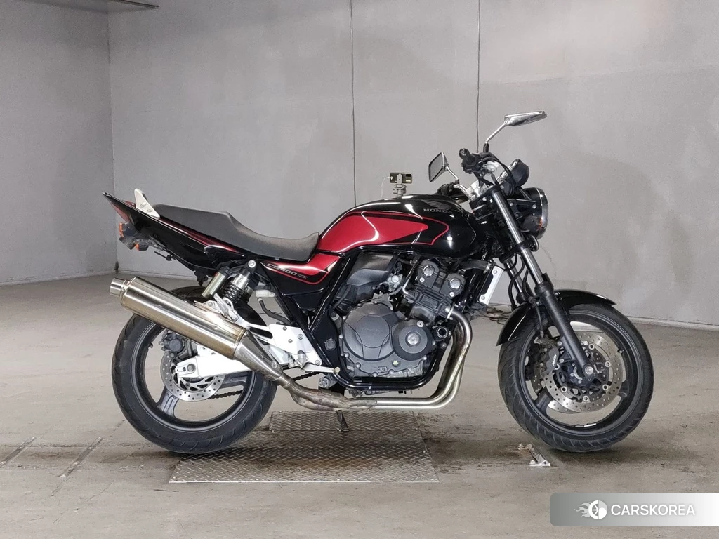 Проданный Honda CB400SF 2010 из Японии, фото 2