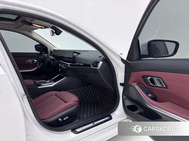 BMW 3 series 2023 Белый из Китая