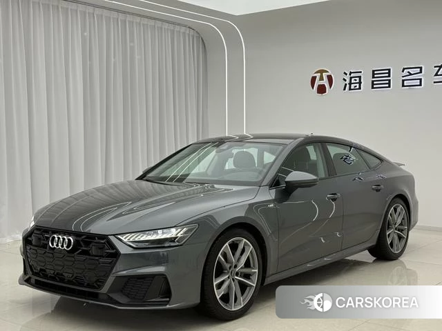 Audi A7 2024 Темно-серый из Китая
