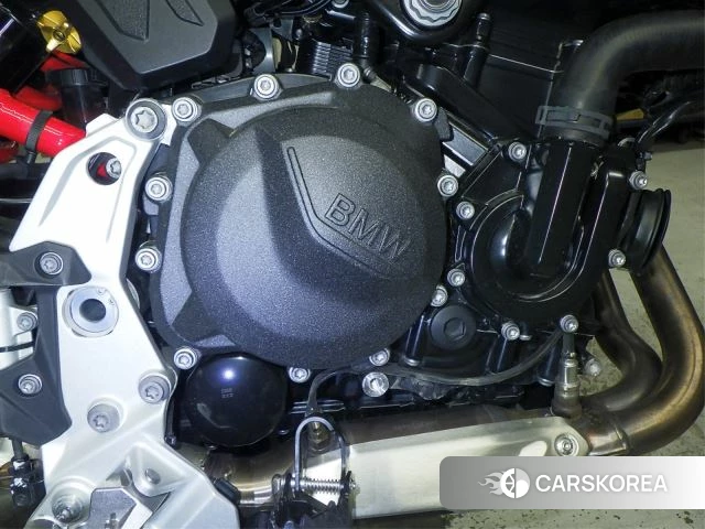 Engine photo