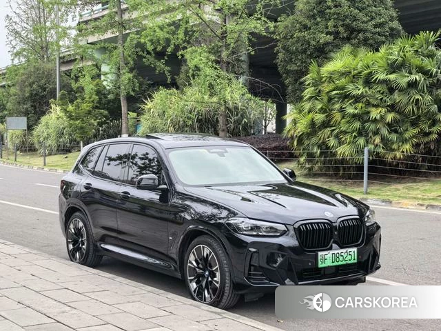 BMW iX3 2023 Черный из Китая