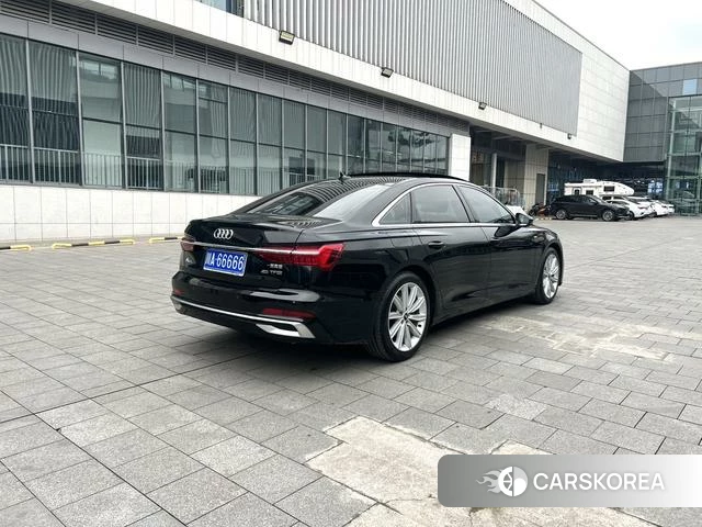 Audi A6L 2023 Черный из Китая