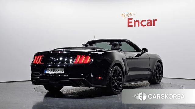 Ford Mustang 2020 Черный из Кореи
