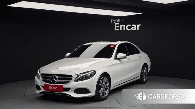 Mercedes-Benz C-Class W205 2018 Белый из Кореи