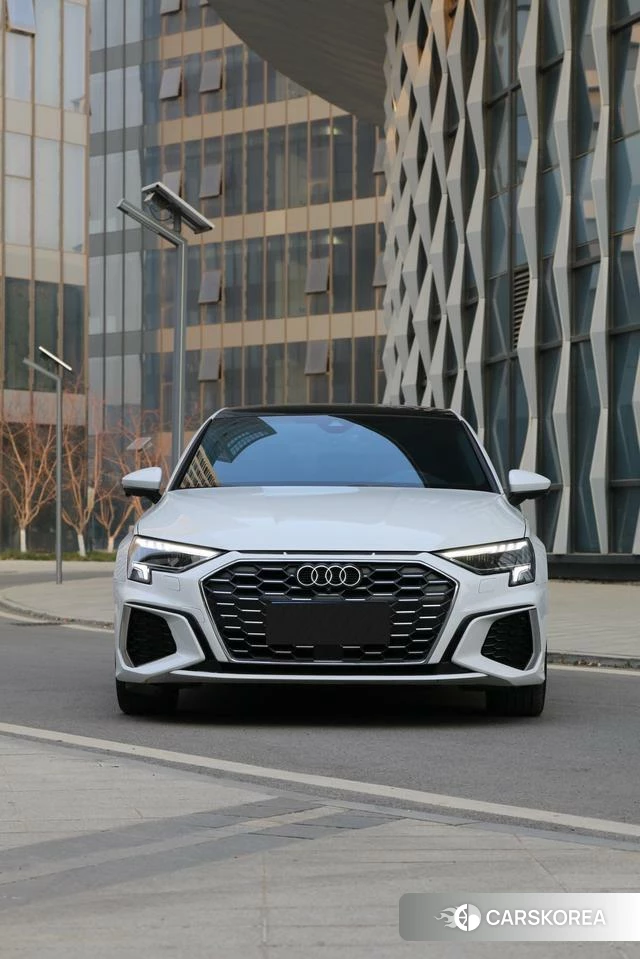 Audi A3 2022 Белый из Китая
