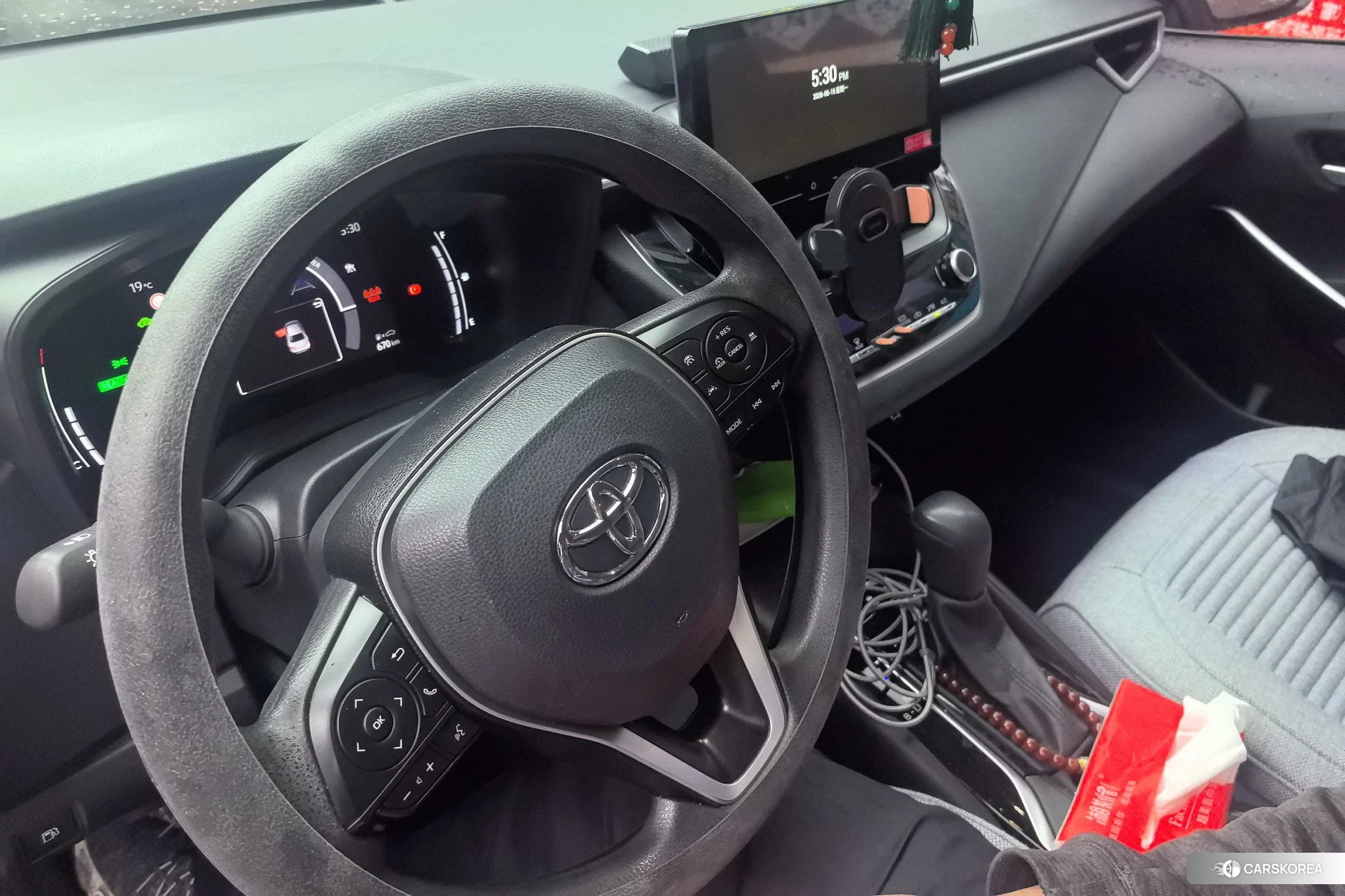 Toyota Corolla 2023 Белый из Китая