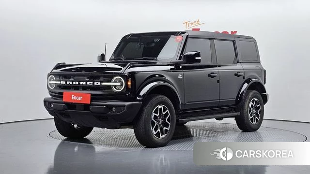 Ford Bronco 6th Generation 2022 Черный из Кореи