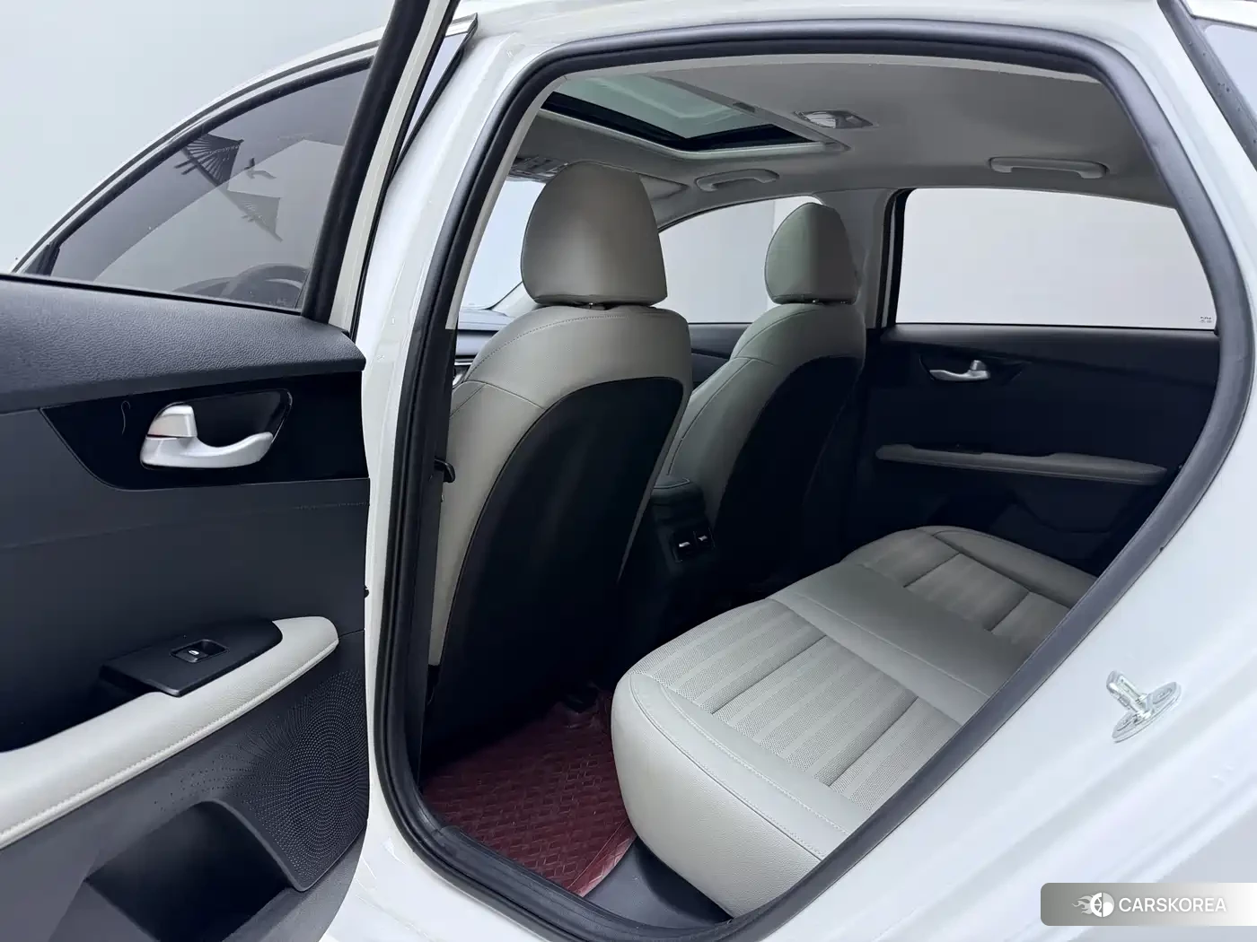Kia K3 2022 Белый из Китая
