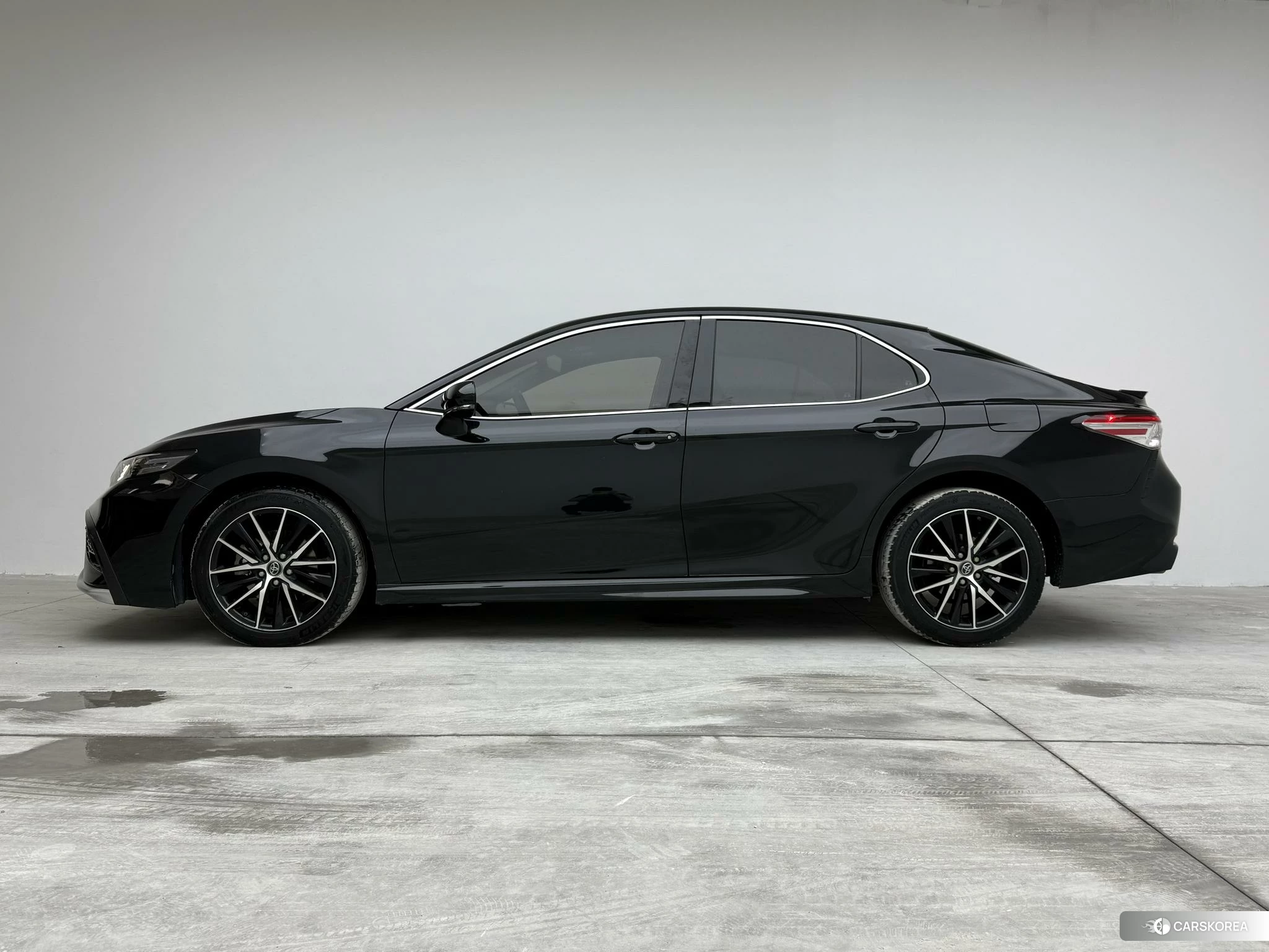 Toyota Camry 2021 Черный из Китая