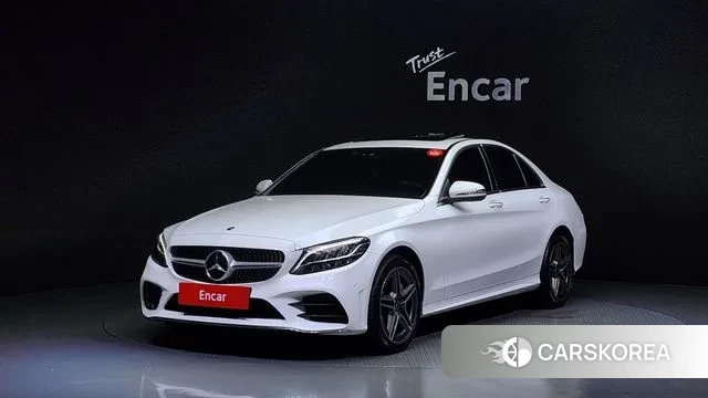 Mercedes-Benz C-Class W205 2019 Белый из Кореи