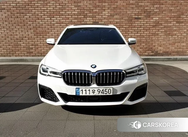 BMW 5 Series (G30) 2022 Белый из Кореи