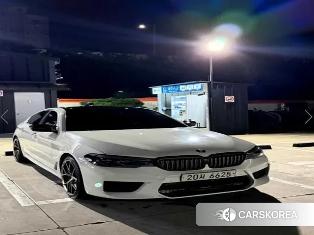 BMW 5 Series (G30) 2018 Белый из Кореи