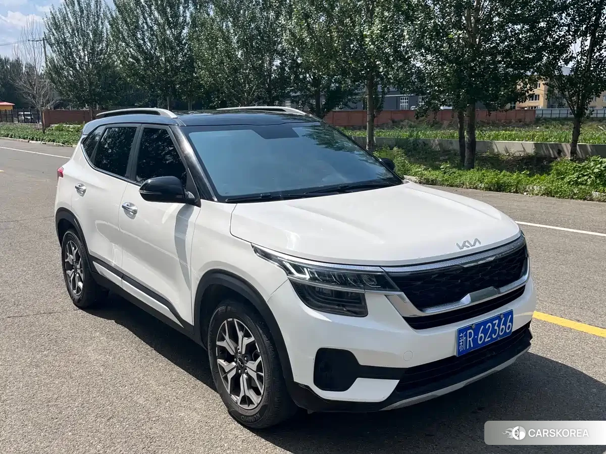 Kia KX3 2022 Белый из Китая