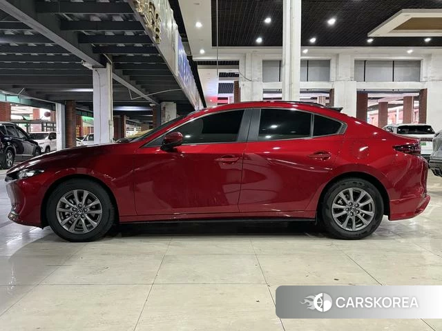 Mazda 3 Angkesaila 2025 Красный из Китая