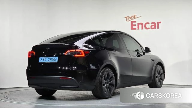 Tesla Model Y 2024 Черный из Кореи
