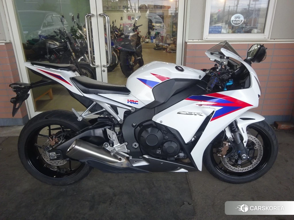 Проданный Honda CBR1000RR ABS 2012 из Японии
