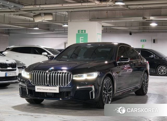 BMW 7 Series (G11) 2021 Черный из Кореи