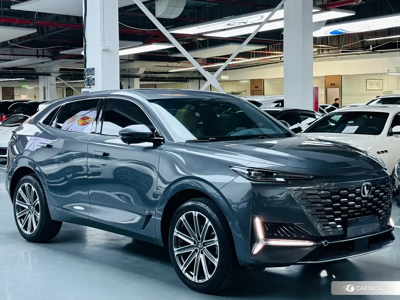 Chang'an UNI-K 2024 Silver/gray из Китая