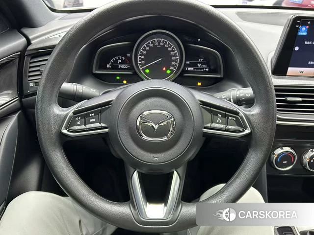 Mazda CX-4 2023 Белый из Китая