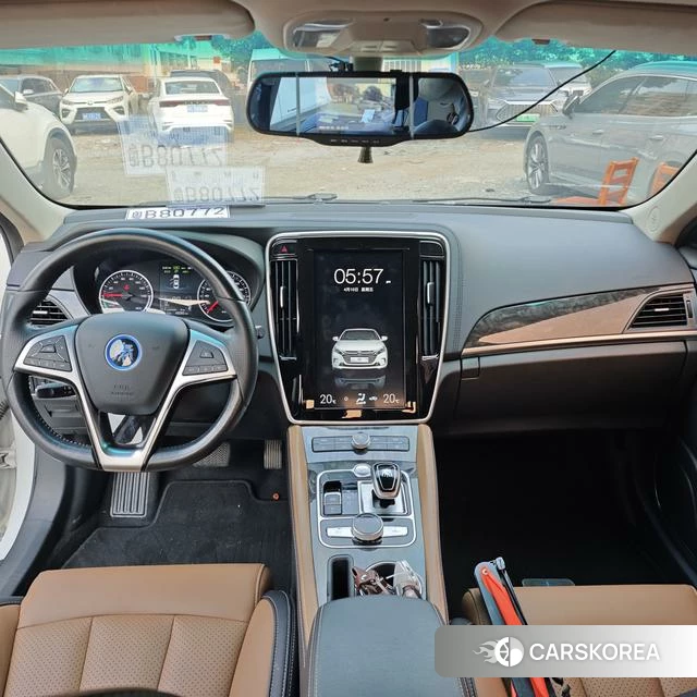 BYD Qin DM 2018 Белый из Китая