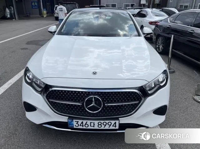 Mercedes-Benz E-Class W214 2024 Белый из Кореи