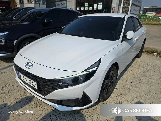 Hyundai Avante Hybrid (CN7) 2022 Белый из Кореи