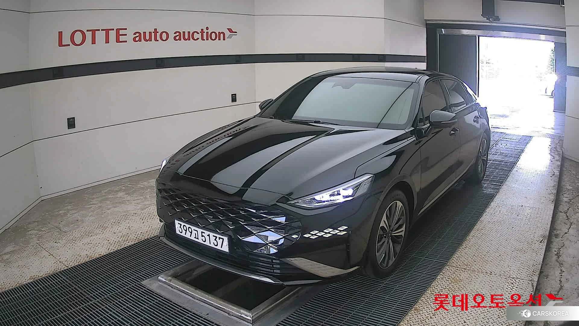Kia K8 Hybrid 2023 Черный из Кореи