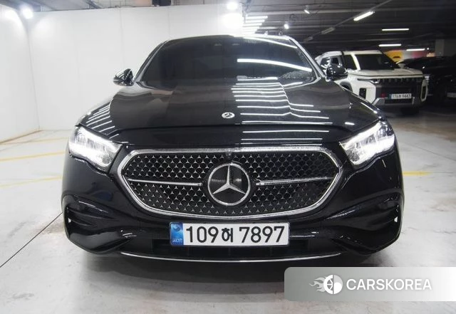 Mercedes-Benz E-Class W214 2025 Черный из Кореи