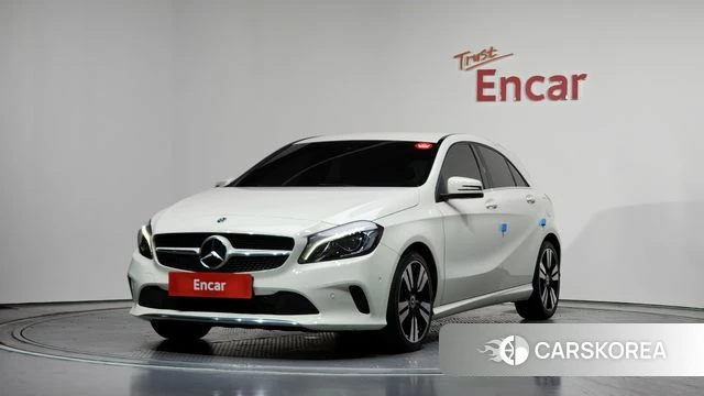 Mercedes-Benz A-Class W176 2018 Белый из Кореи