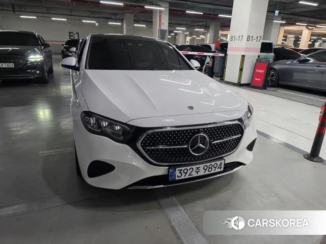 Mercedes-Benz E-Class W214 2025 Белый из Кореи