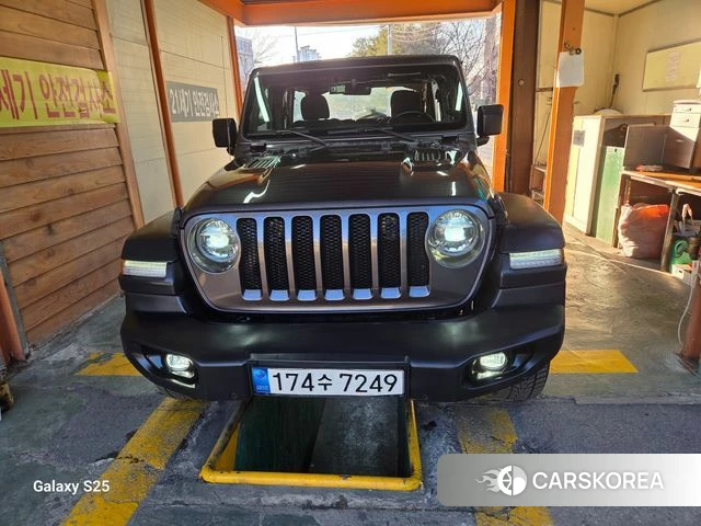 Jeep Wrangler (JL) 2021 Серый из Кореи
