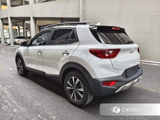 Kia Yi Ran 2024 Белый из Китая