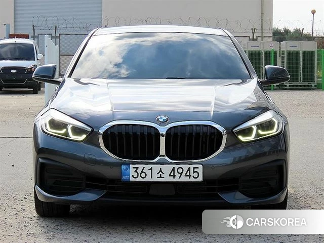 BMW 1 Series (F40) 2020 Серый из Кореи