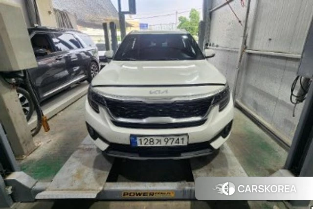 Kia Seltos 2022 Белый из Кореи