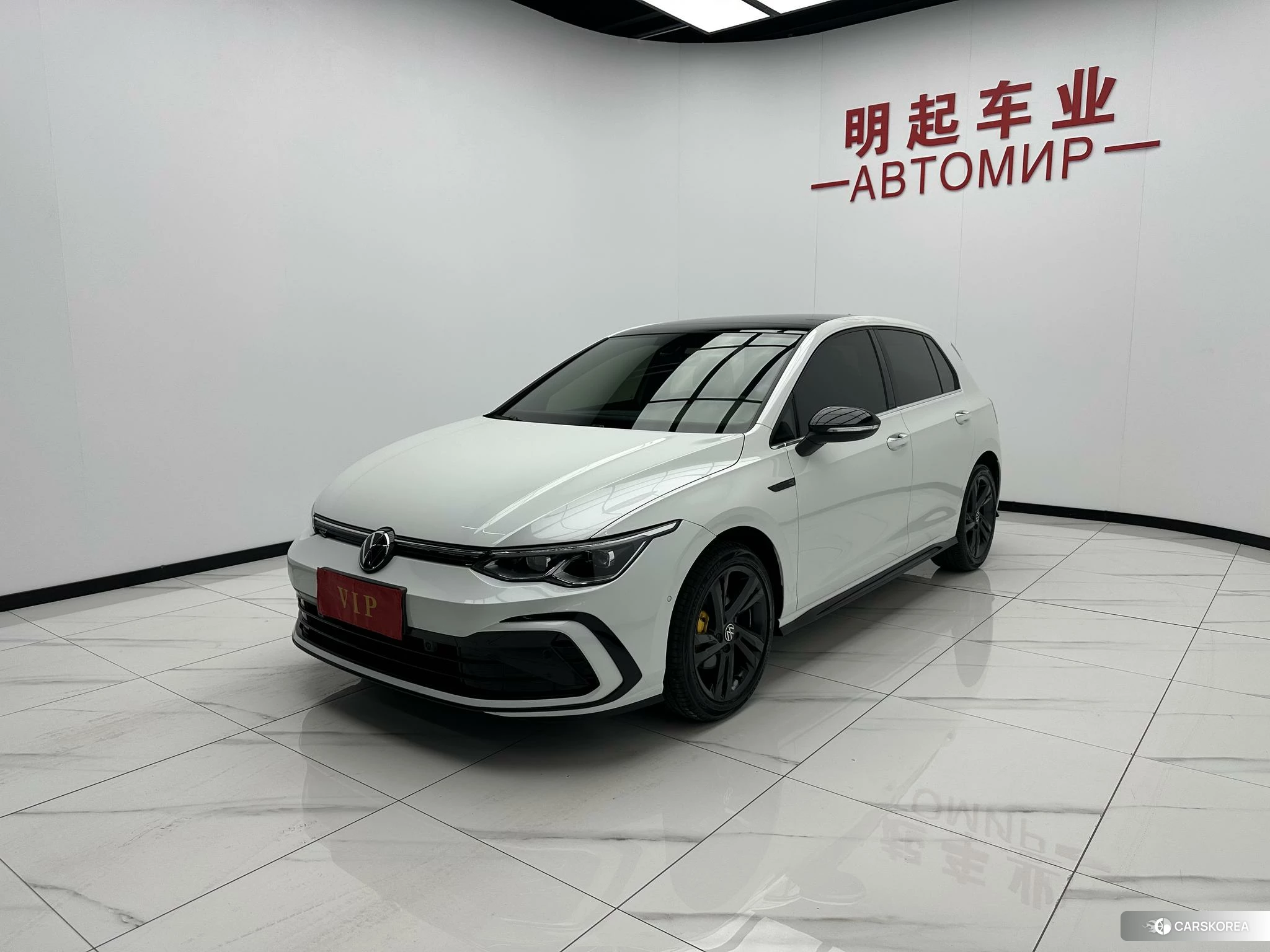 Volkswagen Golf 2022 Белый из Китая