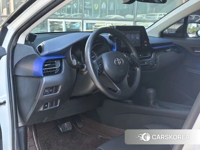 Toyota C-HR 2021 Белый из Китая