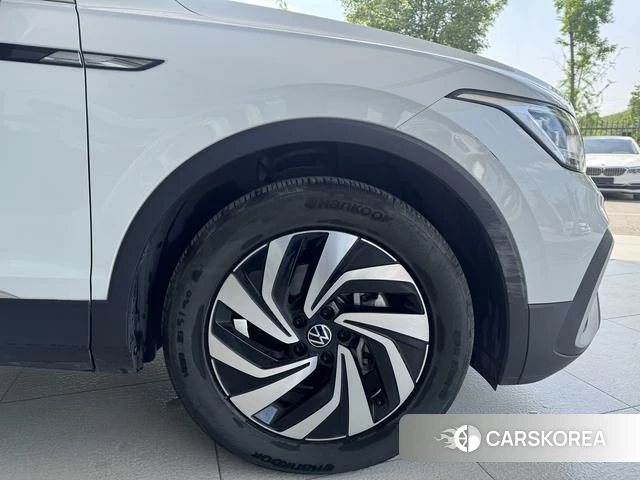Volkswagen Tiguan L 2024 Белый из Китая