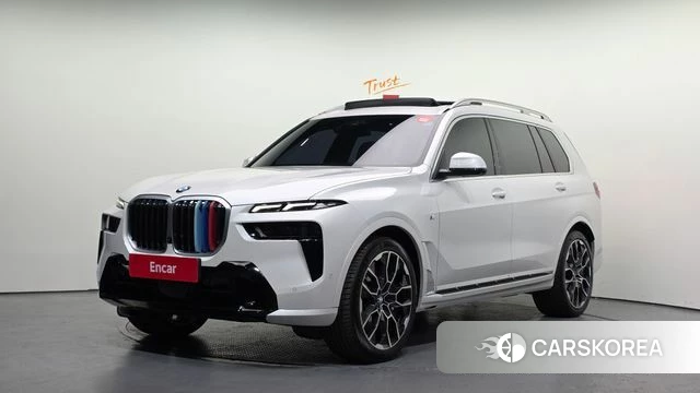 BMW X7 (G07) 2023 Белый из Кореи