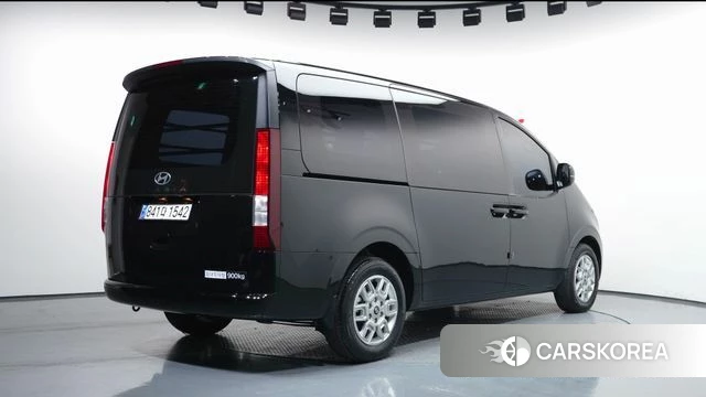 Hyundai Staria 2024 Черный из Кореи