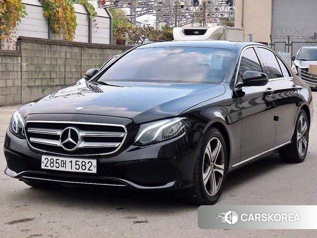 Mercedes-Benz E-Class W213 2019 Черный из Кореи