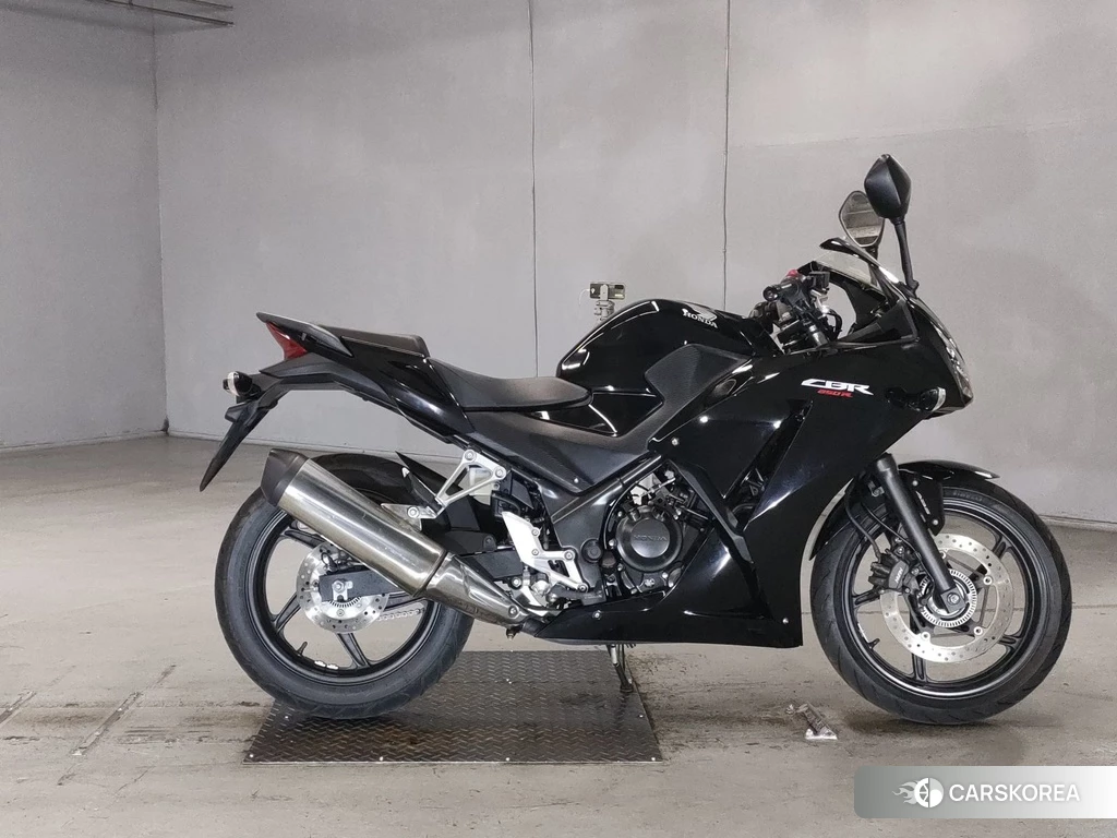 Проданный Honda CBR250R 2015 из Японии, фото 2
