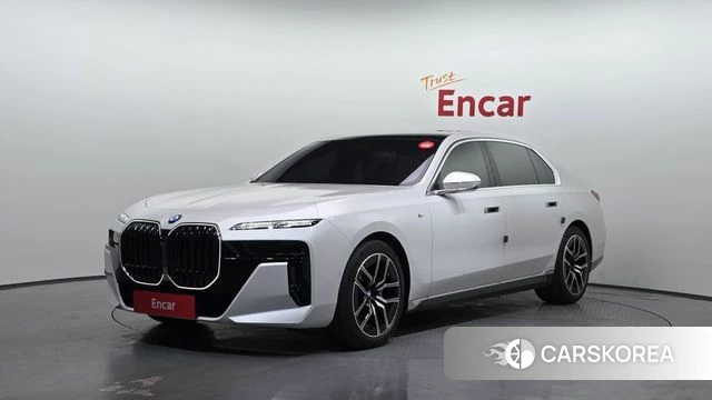 BMW 7 Series (G70) 2024 Белый из Кореи