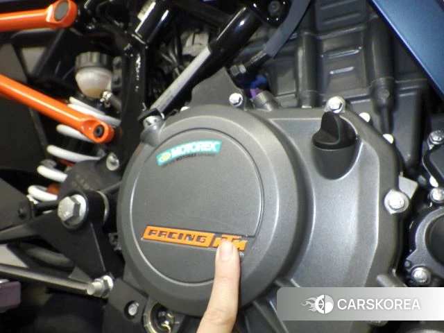 Engine photo